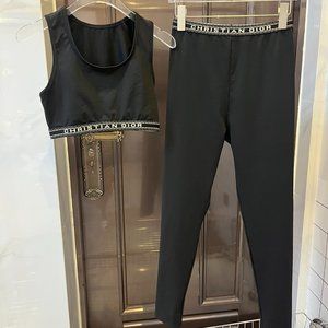 🌼🌼Dior Suspended vest+slimming leggings yoga suit exercise set BT65231JJ